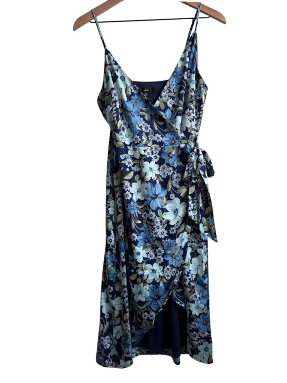Lulus Womens Dress Size Medium Totally Romantic Quiet Luxury Floral Wrap Midi - Picture 3 of 8